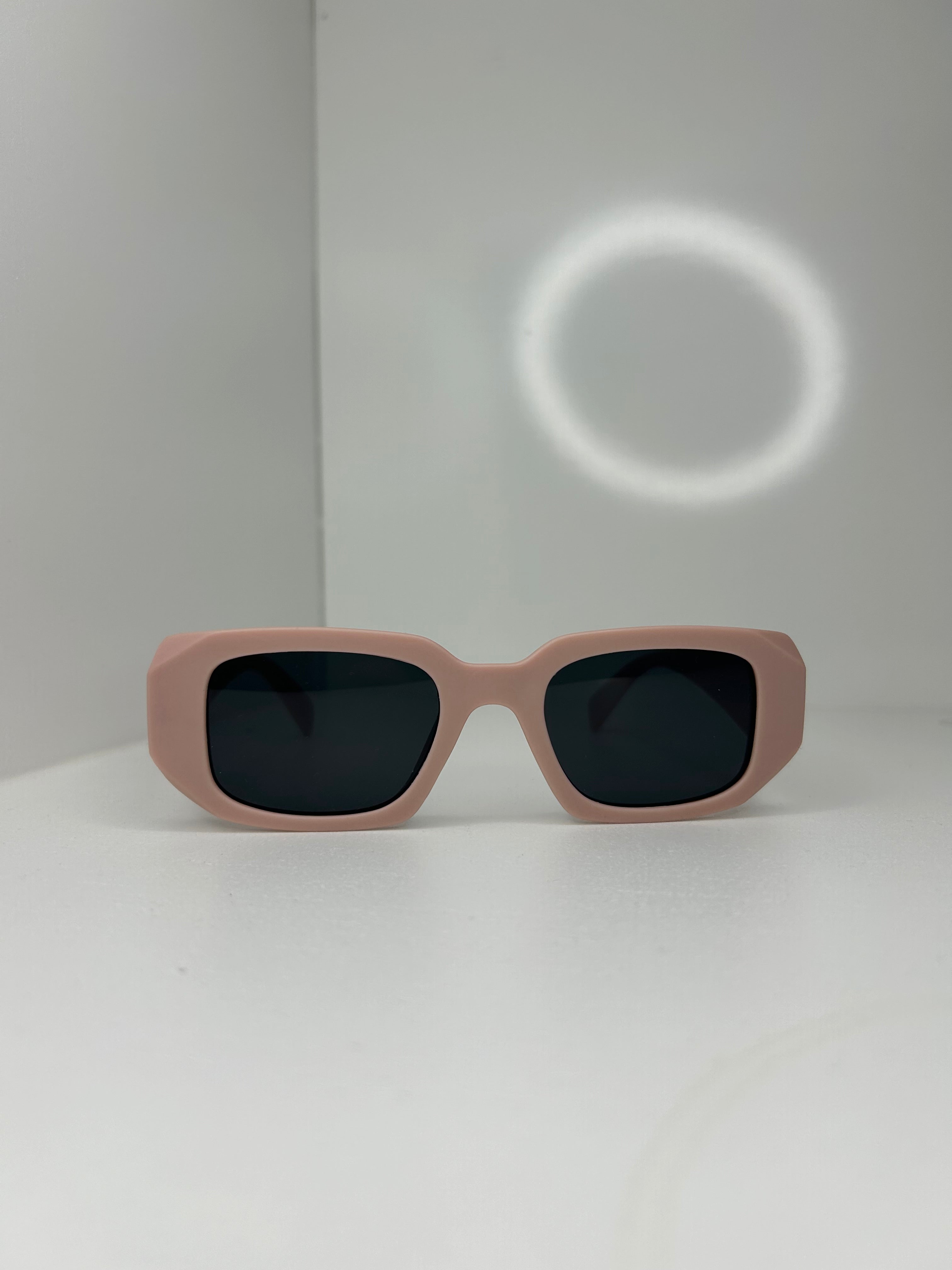 Rectangular sunglasses