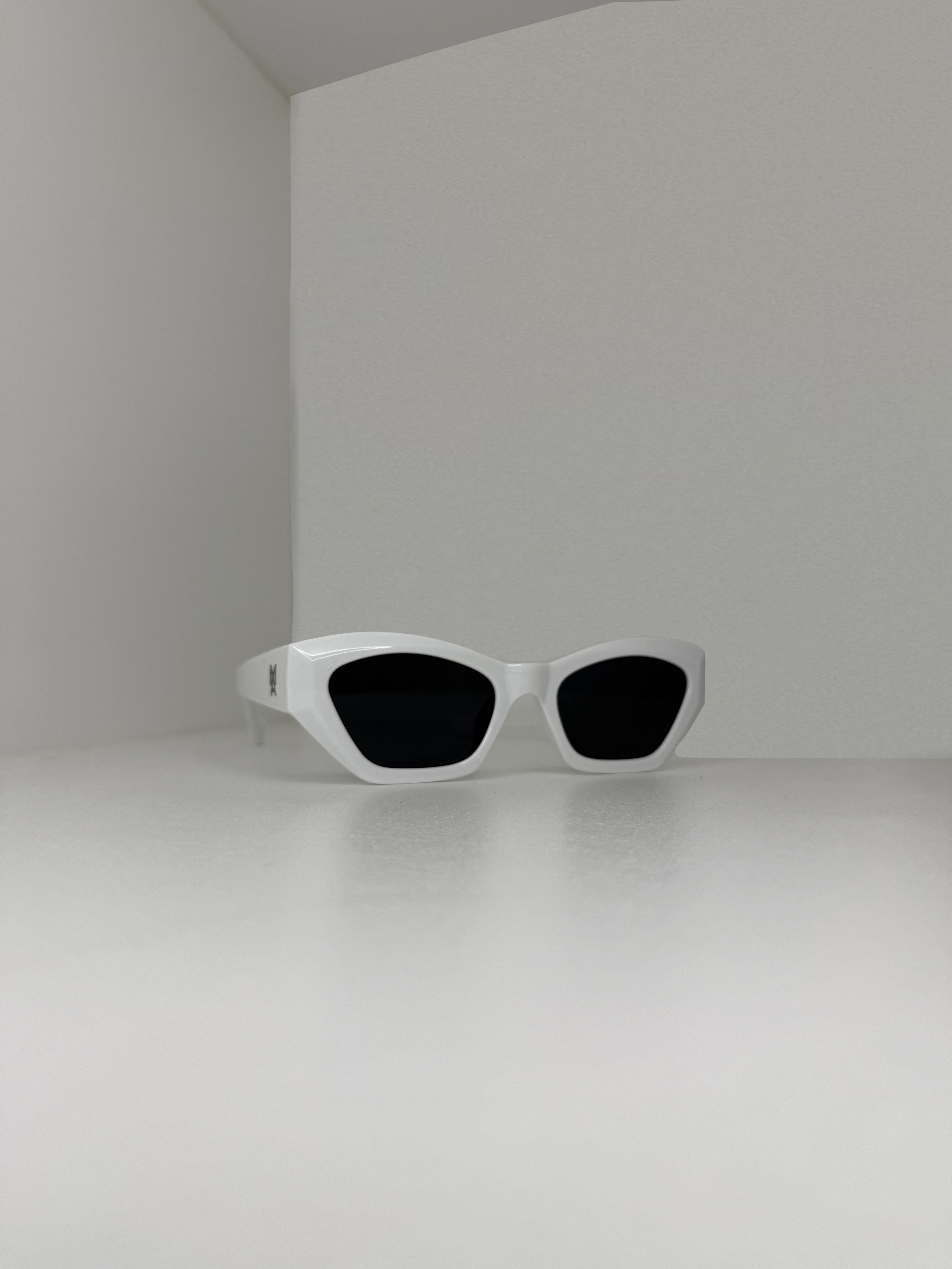 Cateyed Shades